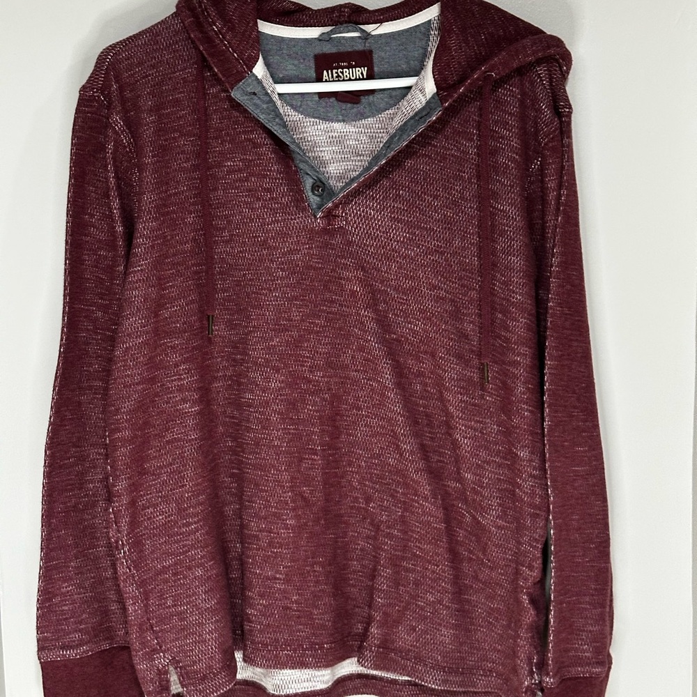 Alesbury Maroon Knit Hoodie with Logo. Size M. 100% cotton.